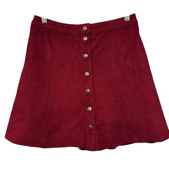 Abercrombie & Fitch Dresses & Skirts - Abercrombie & Fitch Women’s Red A-Line Button Front Mini Skirt Size 4